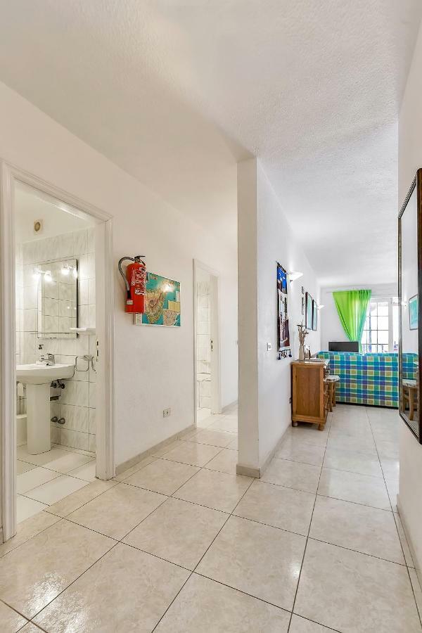 First Line Beach Front 2 Bedroom Apartment Los Gigantes Сантьяго-дель-Тейде Екстер'єр фото