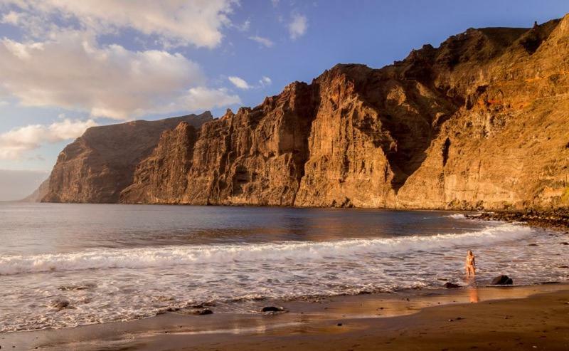 First Line Beach Front 2 Bedroom Apartment Los Gigantes Сантьяго-дель-Тейде Екстер'єр фото